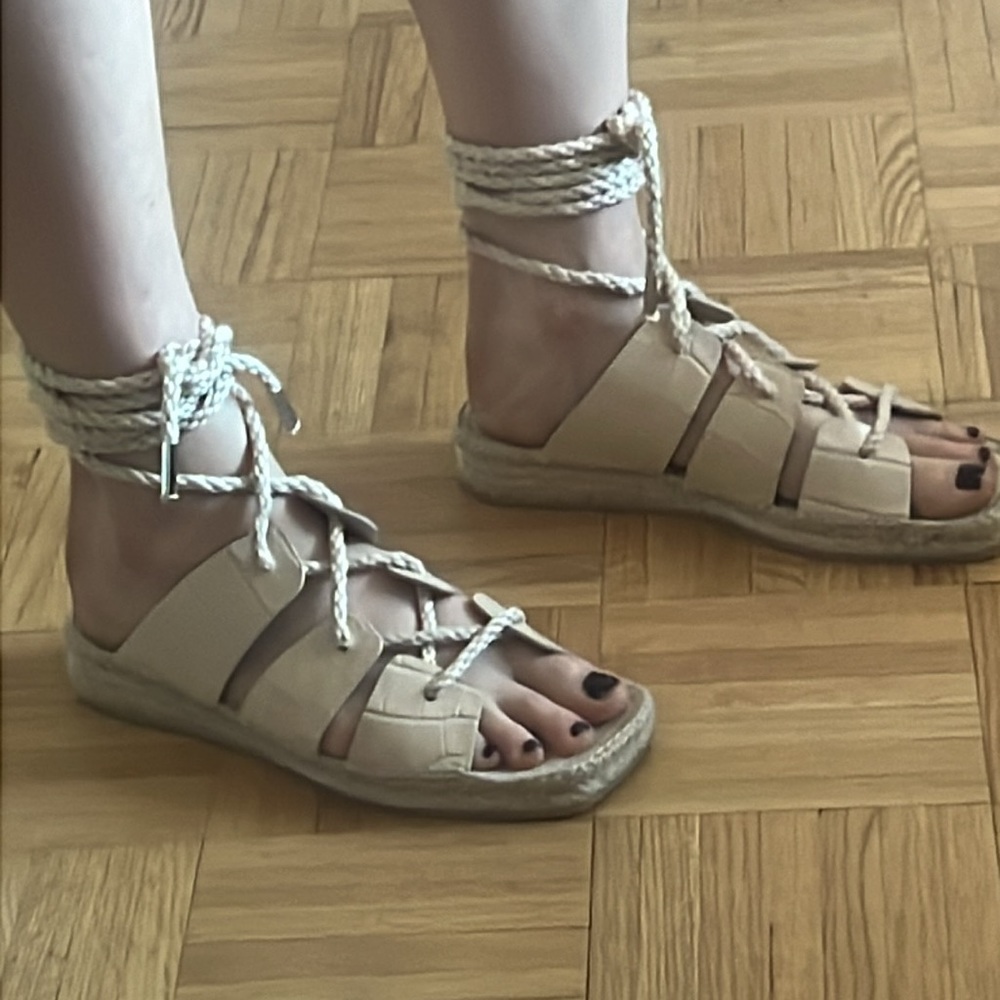 Freda Salvador EUC Sz 7 Women's Lucy Espadrille Ankle Tie Sandals